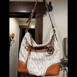 Michael Kors handbag, high end excellent condition.  Used once.